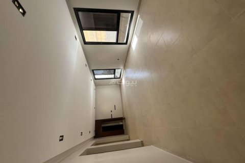 3 bedrooms Apartment in Riyadh, Saudi Arabia No. 62826