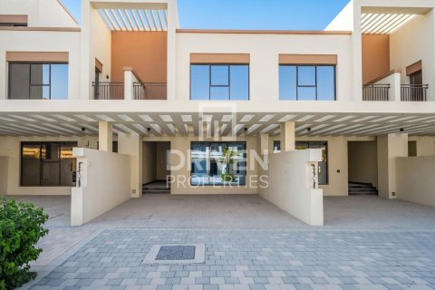 4 غرف نوم تاون هاوس في Damac Lagoons, الإمارات العربية المتحدة رقم 191543 3