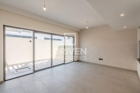 Townhouse de 4 dormitorios en Damac Lagoons, UAE No. 191542 10