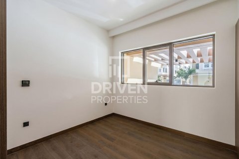 Townhouse de 4 dormitorios en Damac Lagoons, UAE No. 191542 11
