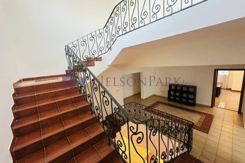 5 bedrooms Villa in Doha, Qatar No. 57297 26
