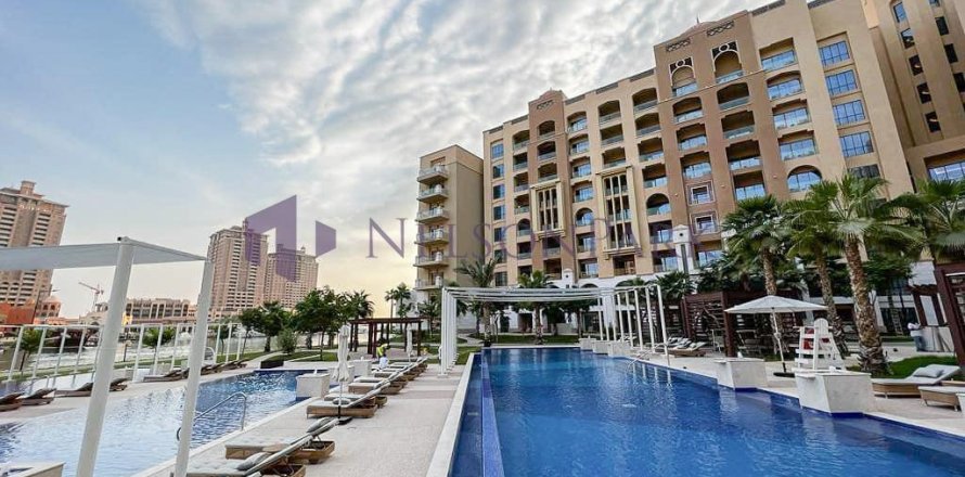 2 bedrooms Apartment in Doha, Qatar No. 57296