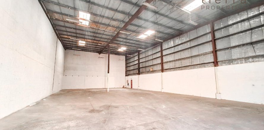 455.2m² Warehouse in Dubai, UAE No. 47690