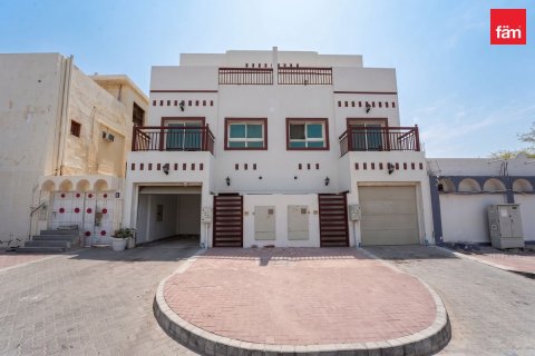 4 غرف نوم فيلا في Deira, الإمارات العربية المتحدة رقم 208135