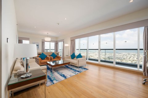 3 bedrooms Apartment in Sheikh Zayed Road, UAE No. 204927
