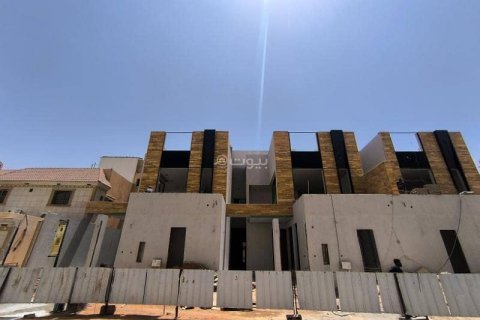 5 bedrooms Villa in Riyadh, Saudi Arabia No. 62641