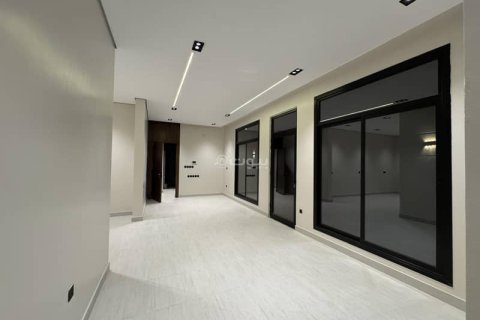 Appartement de 3 chambres à Riyadh, Saudi Arabia No. 62640 8