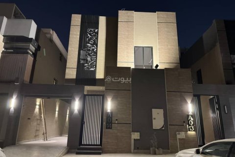 3 bedrooms Apartment in Riyadh, Saudi Arabia No. 62640