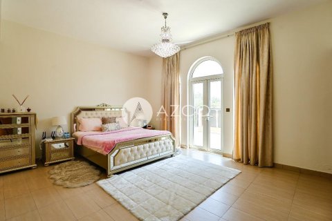 4 غرف نوم فيلا في Legacy, الإمارات العربية المتحدة رقم 101720 11