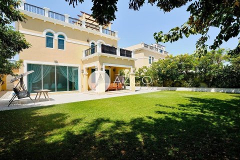 4 غرف نوم فيلا في Legacy, الإمارات العربية المتحدة رقم 101720 3