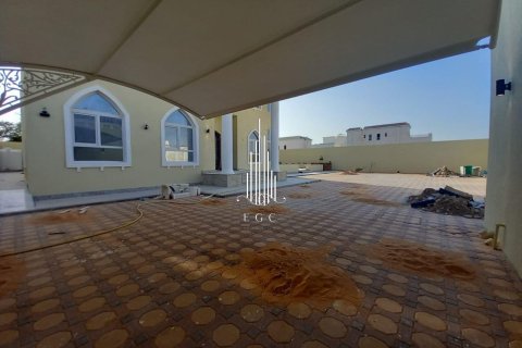 6 bedrooms Villa in Al Shawamekh, UAE No. 36223 20