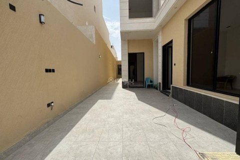 Apartment de 5 dormitorios en Riyadh, Saudi Arabia No. 99675 3