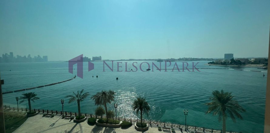 2 bedrooms Townhouse in Doha, Qatar No. 60838