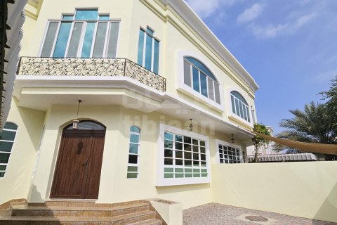 5 bedrooms Twin Villa in Muscat, Oman No. 53581 3