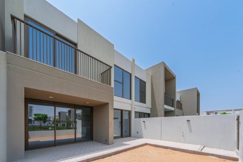 Townhouse de 3 dormitorios en Villanova, UAE No. 168641