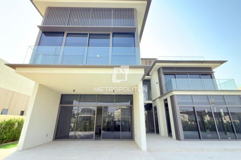 Villa de 5 chambres à Golf Place, UAE No. 128504