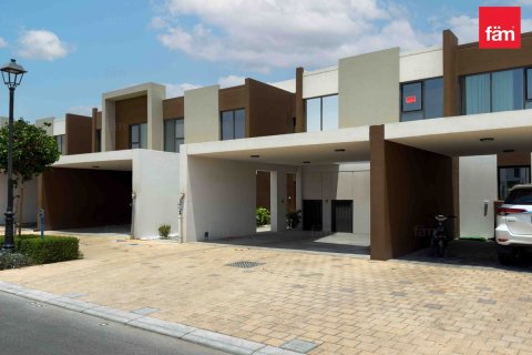 3 bedrooms Townhouse in Dubai, UAE No. 168200