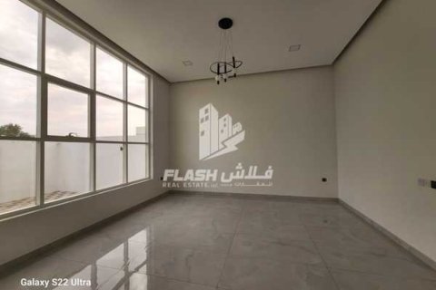 4 bedrooms Villa in Khuzam, UAE No. 183666