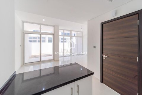 Townhouse de 3 dormitorios en DAMAC Hills (Akoya by DAMAC), UAE No. 128281 4