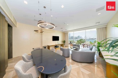 2 bedrooms Apartment in Palm Jumeirah, UAE No. 187531 3