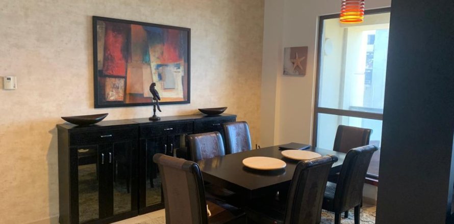Apartment de 3 dormitorios en Sadaf 5, UAE No. 1027