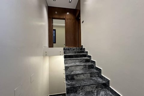 4 bedrooms Apartment in Riyadh, Saudi Arabia No. 60305 12