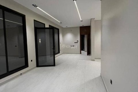 Квартира с 3 спальнями в Эр-Рияд, Саудовская Аравия №60302 5