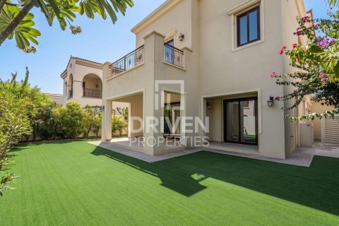 Villa de 5 dormitorios en Lila, UAE No. 193473 8