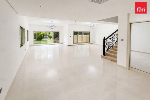 4 bedrooms Villa in Dubai, UAE No. 186371 20