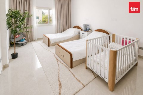 4 bedrooms Villa in Dubai, UAE No. 186371 25