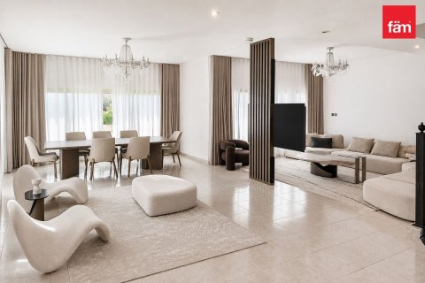 4 bedrooms Villa in Dubai, UAE No. 186371 21