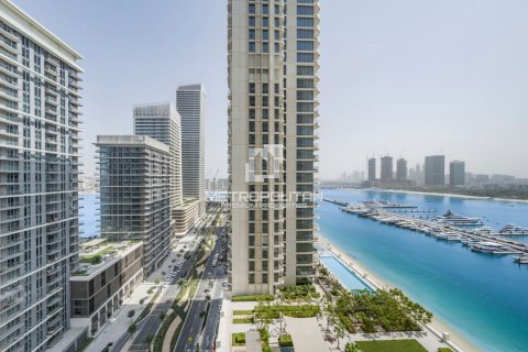 Appartement de 1 chambre à EMAAR Beachfront, UAE No. 129656