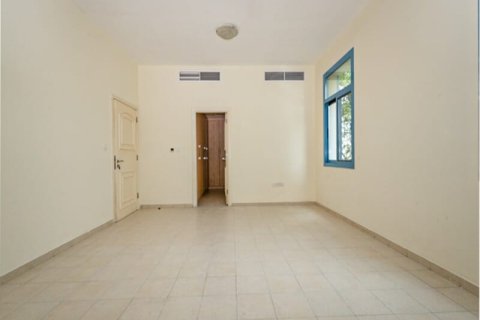 Townhouse de 2 dormitorios en Falcon City of Wonders, UAE No. 163454