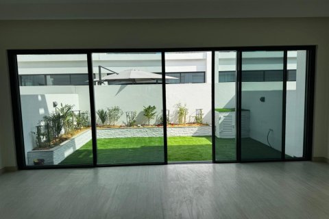 Таунхаус с 4 спальнями в Damac Lagoons, ОАЭ №166171 10