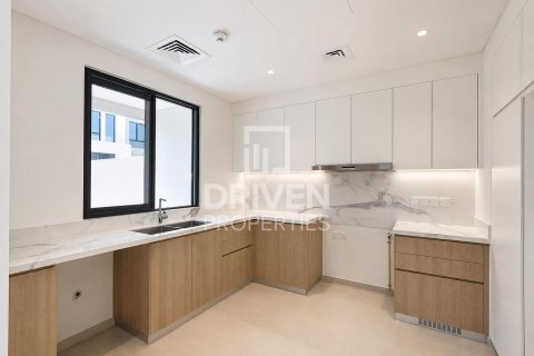 4 bedrooms Villa in Jebel Ali, UAE No. 191594 16