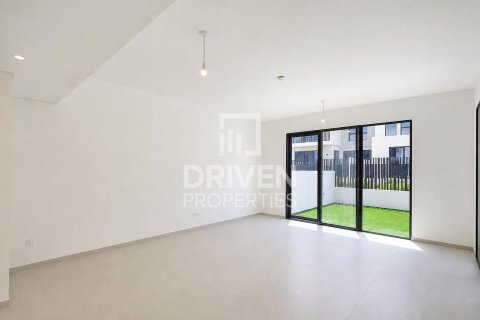 4 bedrooms Villa in Jebel Ali, UAE No. 191594 4