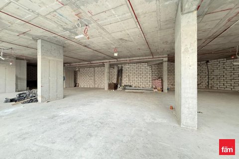 476.7m² Shop in Dubai, UAE No. 165585