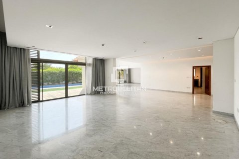 Villa de 5 dormitorios en District One, UAE No. 128917 3
