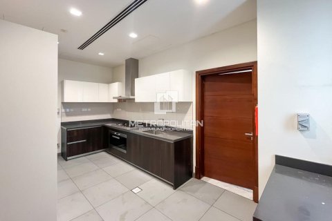 Villa de 5 dormitorios en District One, UAE No. 128917 12