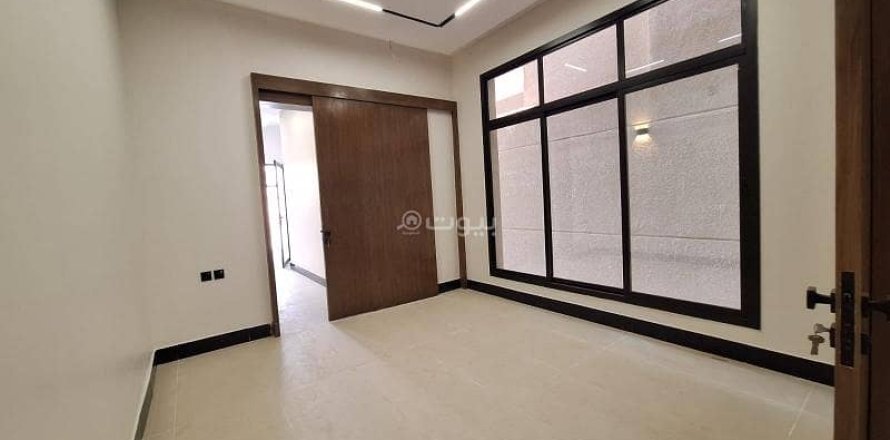 Villa de 4 chambres à Riyadh, Saudi Arabia No. 99678