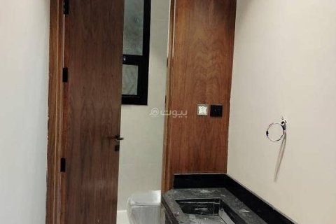 2 bedrooms Apartment in Riyadh, Saudi Arabia No. 99680 12