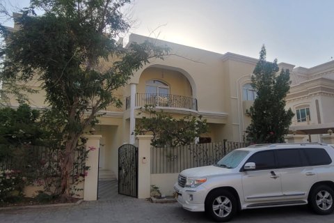 4 bedrooms Villa in Al Qurm, Oman No. 66947