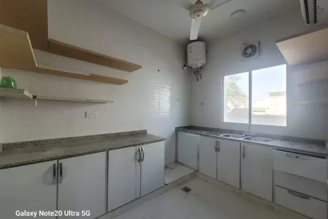 3 bedrooms Apartment in Muscat, Oman No. 66948 5