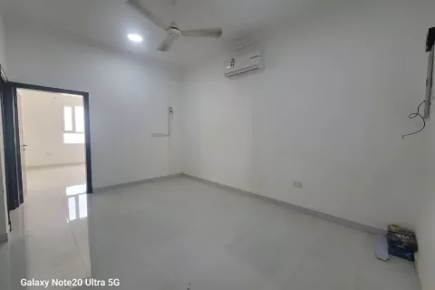 3 bedrooms Apartment in Muscat, Oman No. 66948 4