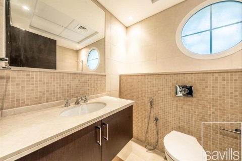 4 bedrooms Villa in Jumeirah Park, UAE No. 194376 9