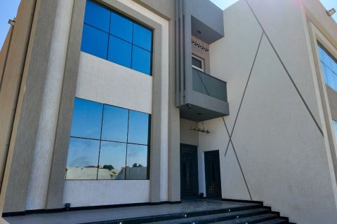 5 bedrooms Villa in Ras Al Khaimah, UAE No. 184048