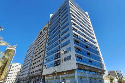MBH Building in Abu Dhabi, UAE No. 69876