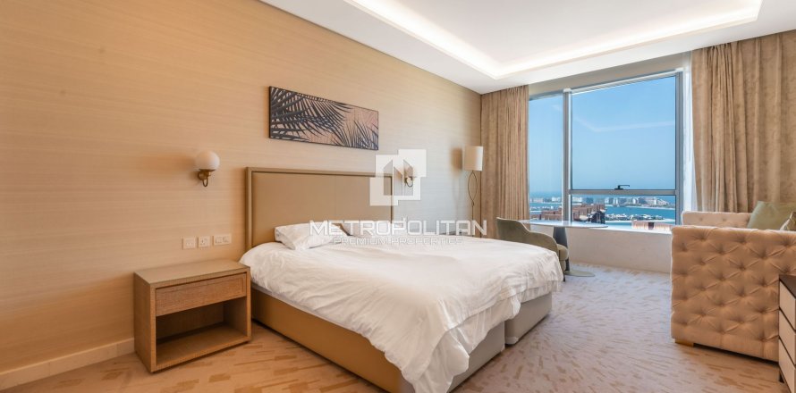 Квартира студия в The Palm Tower, ОАЭ №129500