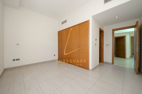 4 bedrooms Villa in Jumeirah Park, UAE No. 208393 24