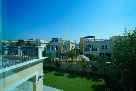 4 bedrooms Villa in Jumeirah Park, UAE No. 208393 21